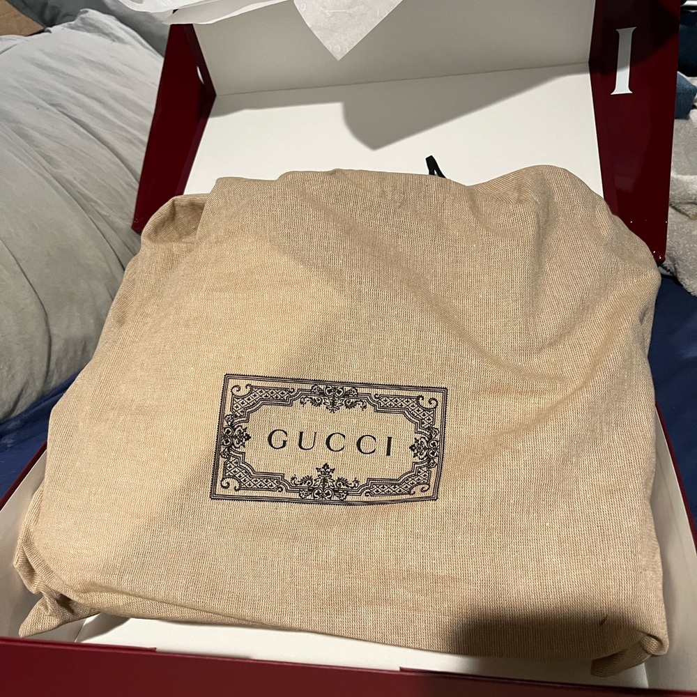 Gucci Beige and Brown Messenger Bag with Green and Red Stripe - Picture 2 of 9